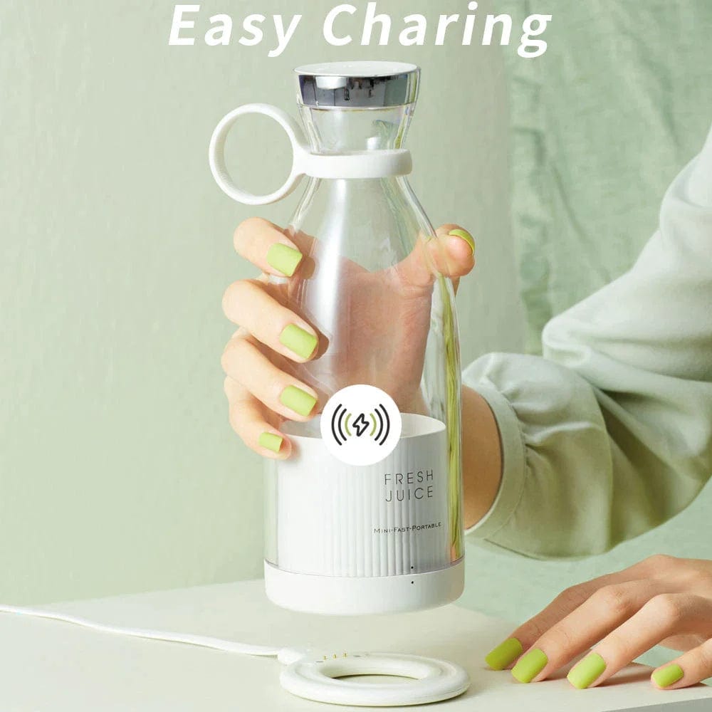 BlendGo – Portable USB Rechargeable Mini Juicer